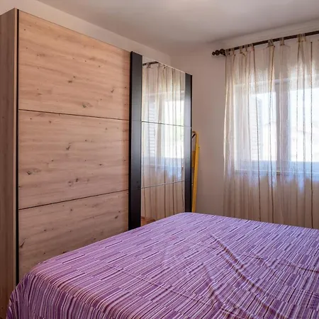 Apartman Sara - Families Only